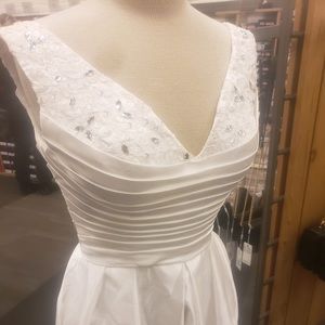 Brand New Wedding/Formal Short Sleeveless Dress